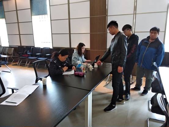 EFD77C44727EB72AA497D0B0DC7FAF3D