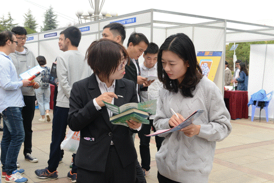 1539580166654083.gif DSC_0257